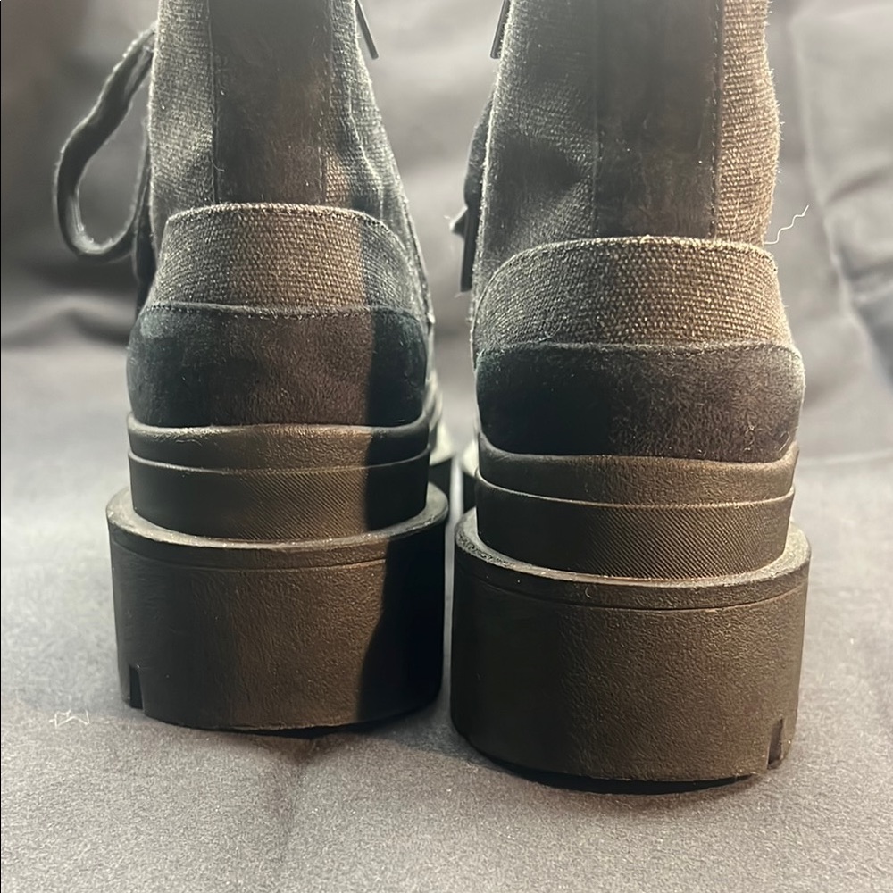Waterproof high top shoes - Picture 6 of 12
